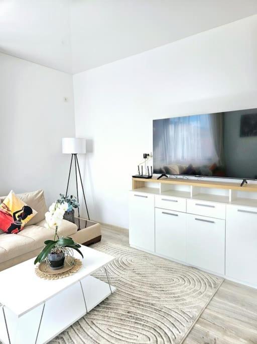 Cozy Sorada 1 Apartment Bragadiru Exteriör bild